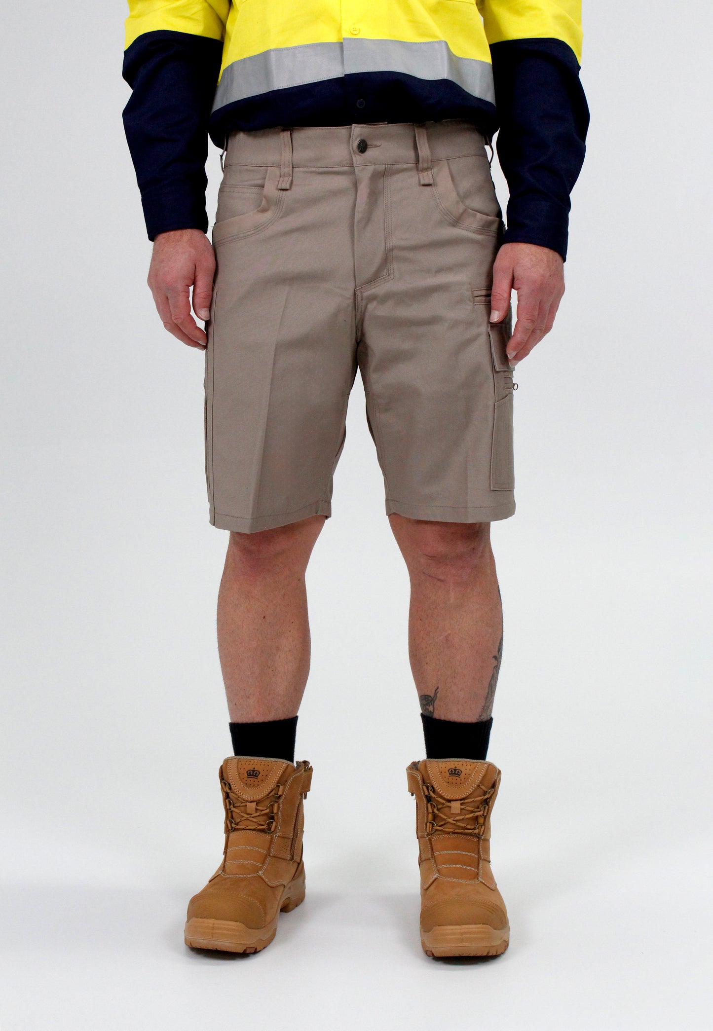 Future Fit Short – Khaki